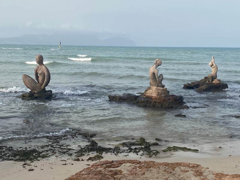 Skulpturen Ufer Can Picafort